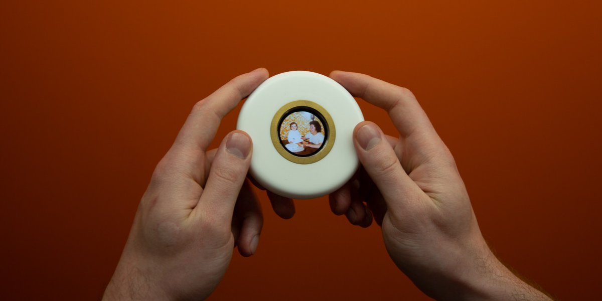 OpenLab_Ncl's tweet photo. This week is #dying, death & bereavement awareness week. #dyingtobeheard
This #chi2020 best paper talks about ReFind, a handheld artefact for #bereaved people who are ready to re-explore their relationship to their #deceased loved ones.
Read more π https://t.co/RZe8qrEeAK https://t.co/KWgzshnTIJ