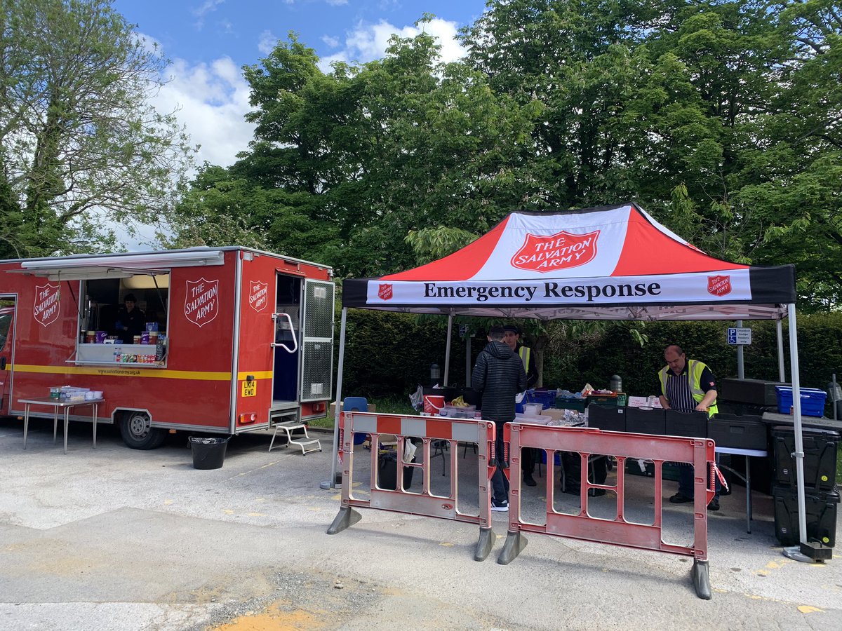 BeckyCun's tweet photo. Thank you so much to @SASouthEastDiv for providing NHS workers with free hot/cold refreshments ☺️💃🏻 #nhs #esht #baconislife https://t.co/EJSKakzSVs
