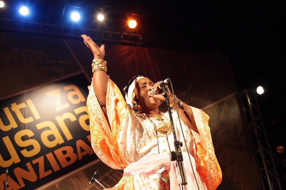sautizabusara's tweet photo. Music brings people together, for expression across boundaries, each year @sautizabusara host a vibrant and dynamic live music program. In the photos; Mehdi Qamoum @QamoumMehdi #Morocco #SzB2020 Fredy Massamba @FredyMassamba #Congo #SzB2012 and Late Khaira Arby #Mali #SzB2013 https://t.co/Jz1reJGIU4