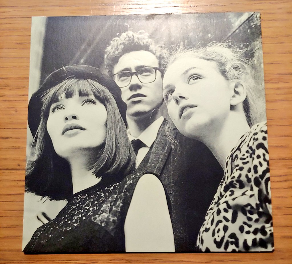 일본판 영화유료팜플렛 (상태B+) 갓 헬프 더 걸(God Help the Girl, 2014) - 7000 8장,16page. 부클릿커버와 프로덕션노트 및 캐스팅, 스토리 소개 올칼라 에밀리...