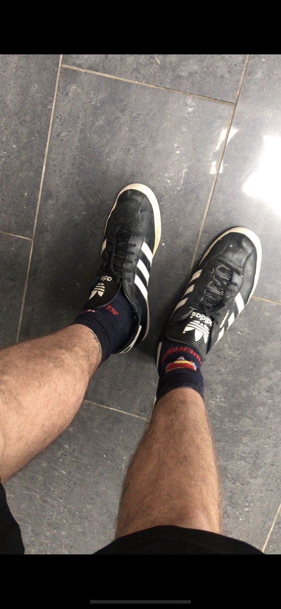 JakeMasterOfYo1's tweet photo. #findomFeet #chavvyKIT #SCALLYsoxNtrainers #serveCASHkingMASTERjake #cashslaves #humanATMS #FINSUBownership #payup #cashfagRINSE #USEafag #paypigFOOTfetish #sexualisedMONEY #MEMORIALISEDfetish https://t.co/DE3ECN4wsB