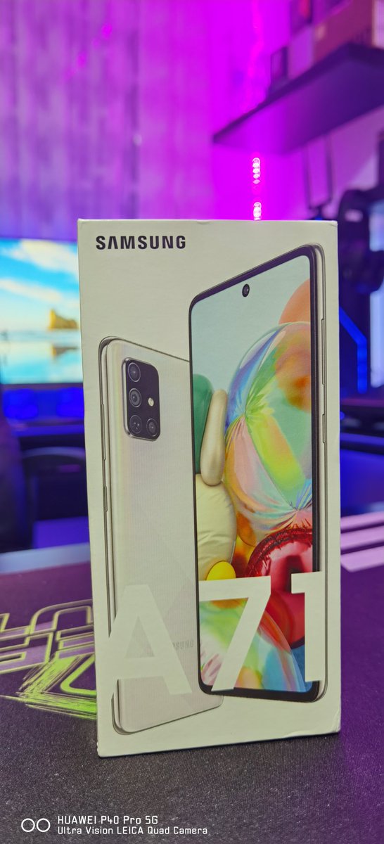 cosasdeandrod's tweet photo. Muy pronto os mostraremos el unboxing del Samsung A71.
Acaba de llegar a nuestra cueva.
@SamsungEspana #SamsungA71
#Samsung #unboxing #photography #photographer #photooftheday #PhotosOfMyLife #fotografia #FelizJueves #android #androidadictos #cosasdeandroid https://t.co/vUHJEAo6Bc