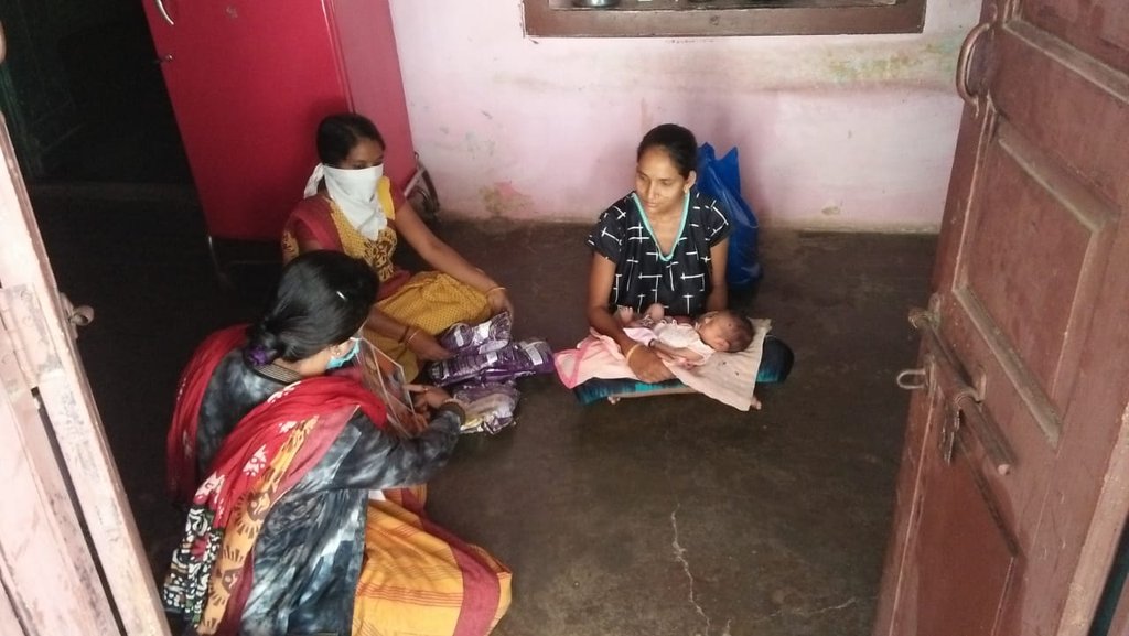 WCDGujarat's tweet photo. Although the Community Based Events are on hold due to lockdown, the Anganwadi workers continue home based counselling in Sabarkantha District of Gujarat for nutrition and health of Mother &amp; Child.

#IndiaFightsCorona #GujaratFightsCorona #CoronaWarriors #Gujarat #WCDGujarat https://t.co/110DCjIidC