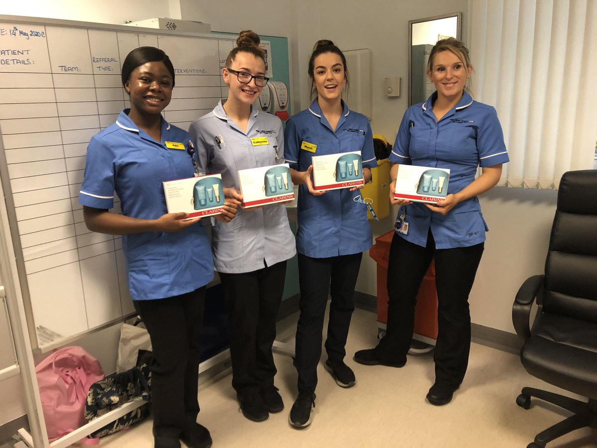 rsmit26's tweet photo. Thank you to Ellie Haines @clarins_uk  for the kind donation of skincare products to Team Surgery at King’s College Hospital. https://t.co/qi7084PS3s