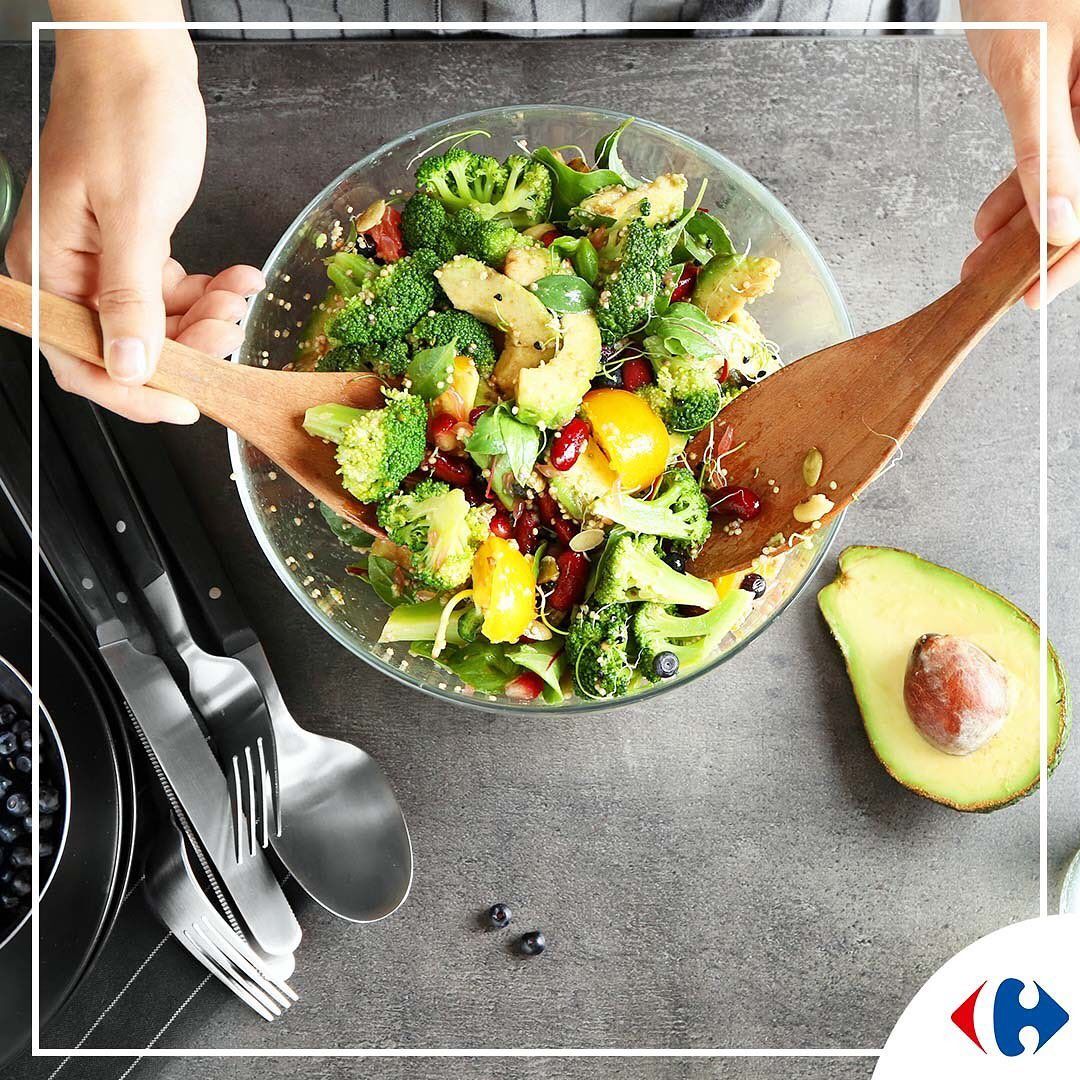 novadaedremit's tweet photo. Her akşam zeytinyağı ile tatlandırılmış bir salata yemeklerin yanında tercih edilmelidir. İftarda tüketeceğiniz çiğ sebze bol lif içerir ve tokluk sağlar.

#NovadaEdremit #NeLazımsa #CarrefourSA https://t.co/rlVEB7NJWO