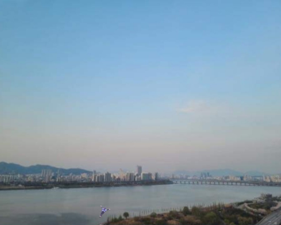 taehyung captured this scenery, and i thought he meant the han river but it was actually someone diving down there