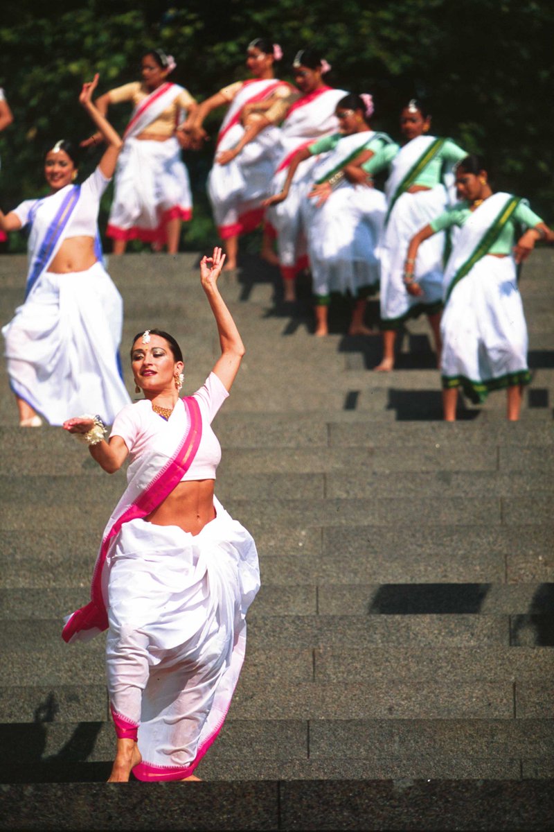 GDIFestival's tweet photo. #GDIF2004 commissioned #Nutkhutβs Simmy Gupta to create #BollywoodSteps. Premiered at #DancingCity at Canary Wharf & inspired by Bollywood films, with a fusion of folk, classical, Bhangra, hiphop, jazz, salsa & contemporary dance. #LondonTogether
#GDIF25years #TBT https://t.co/zU7QCcebM9