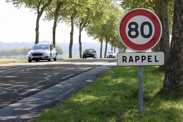 This one's in FranceI really like the Caractères font that France uses on its road signsThe Rappel (reminder) board is a neat addition too (it informs the driver that the speed limit shown applied previously anyway)8/10