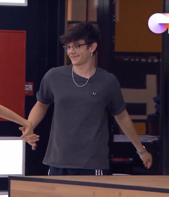 flacalamares's tweet image. uf me voy a callar #CanalOT14M