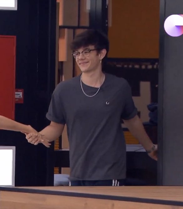 flacalamares's tweet image. uf me voy a callar #CanalOT14M