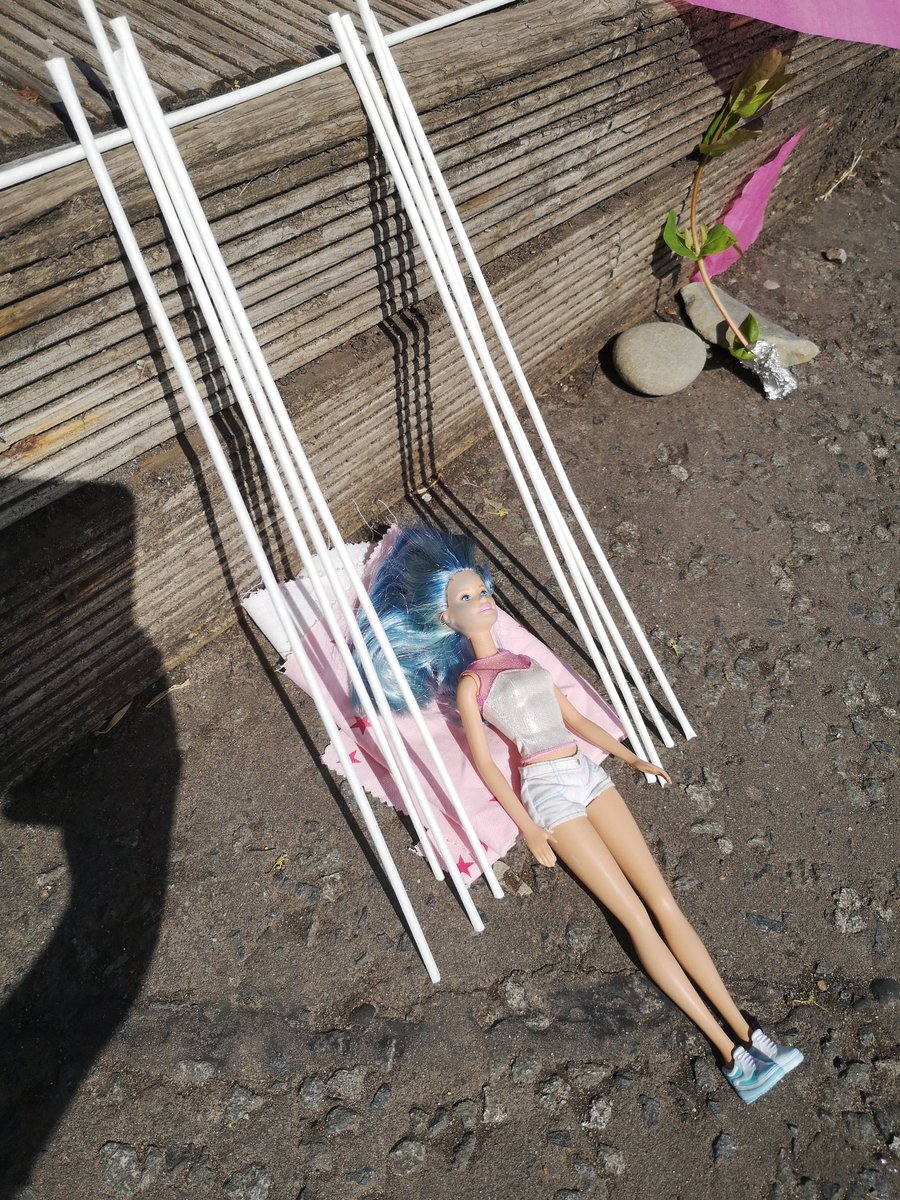 KGraham (@kiralgraham) on Twitter photo <a href="/PhiliphaughS/">Philiphaugh Community School</a> <a href="/SBCEducation1/">SBC Education</a> Making parachutes and dens at a sunny Selkirk Hub. <a href="/PhiliphaughS/">Philiphaugh Community School</a> <a href="/SBCEducation1/">SBC Education</a> Making parachutes and dens at a sunny Selkirk Hub.