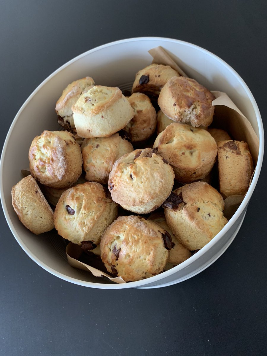 Chocolate orange scones .... such an easy bake to make! danappetit.wordpress.com/2016/04/10/cho… #danappetit #baking