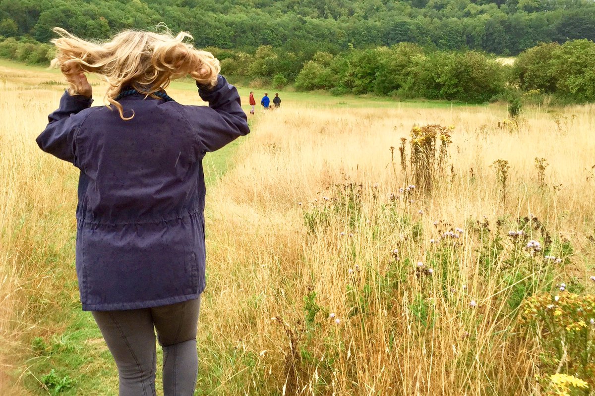 DashboardImage's tweet photo. Off to ramble, start
The woman, the wheat, the walk
Into bramble, end
#Haiku #DashboardImage #Women #AmWriting #Nature #Poetry #Walking #Writer #Photography https://t.co/GUrRh9dBg0