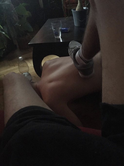 Would you let me step on you?
#gay #master #slave #feet https://t.co/5NgpXLZcs4