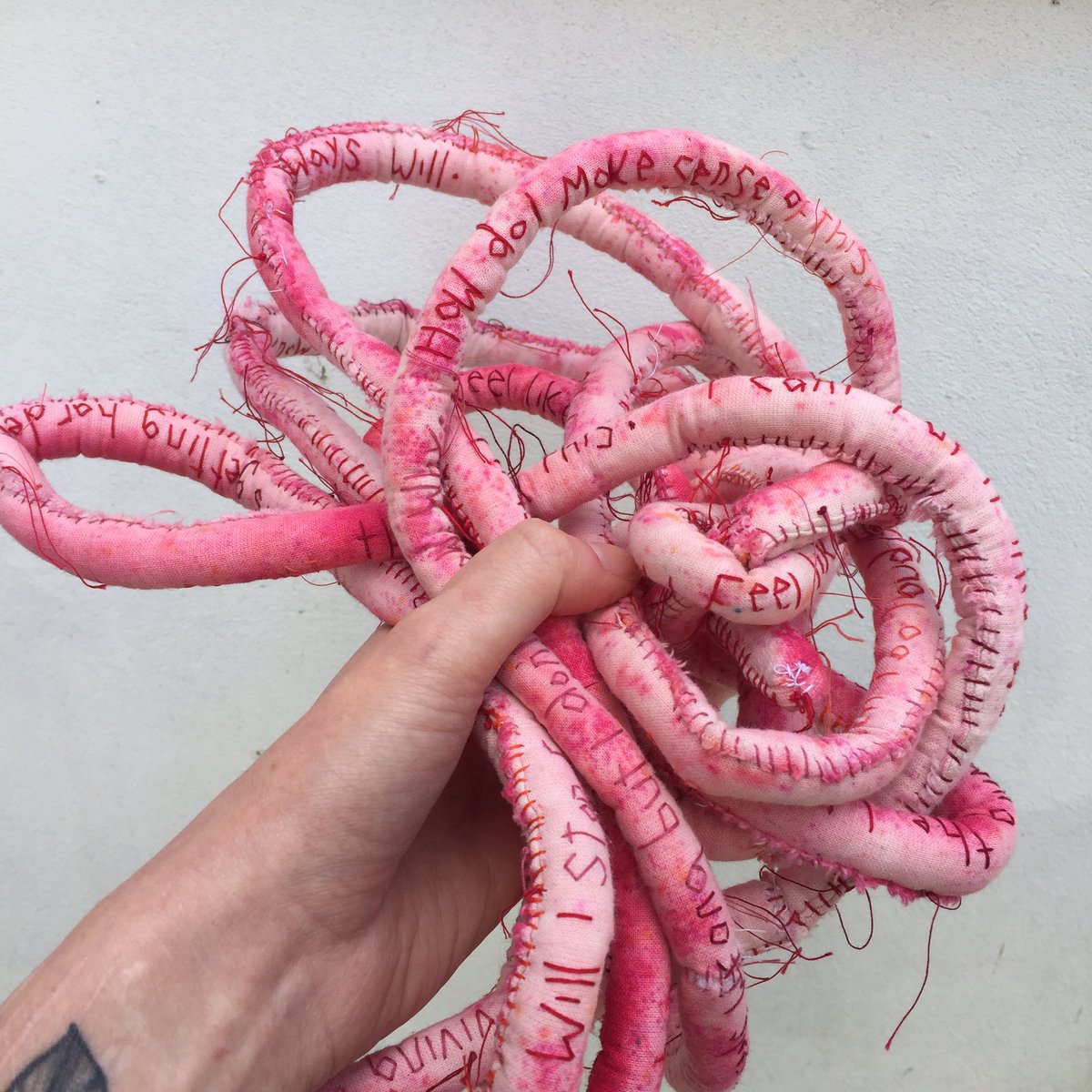 Hat #StopSIM #StopOxevision 🏳️‍🌈🏳️‍⚧️🩸 tweet media