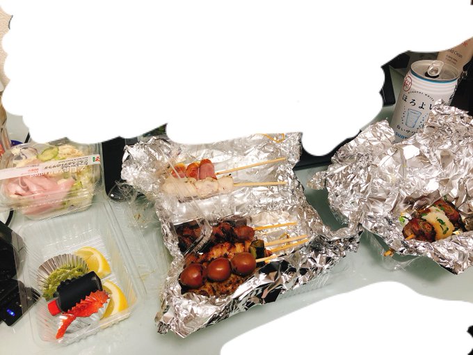 近所の焼き鳥屋さんがお持ち帰り始めたから、今日はおっさんデー👨‍🦰🍻 