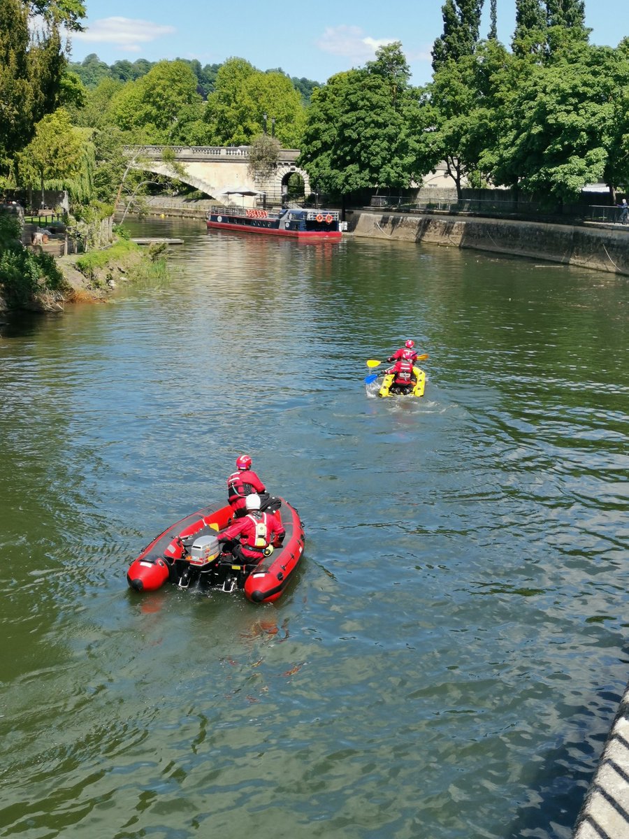 BANES_Fire's tweet photo. White watch first day ,boat training on the River Avon .
#notjustforfires #staysafe https://t.co/IsSttwvZek