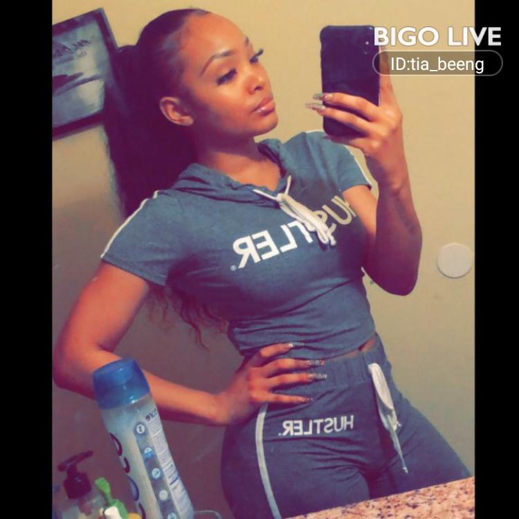 OtisdTalbert's tweet photo. Come and see ✨եíɑ💲UPRΣMΣ🐆's LIVE in #BIGOLIVE: #chat 💕chill with me💕  
https://t.co/RJB1SImCe1 https://t.co/n8NhsRKJaR
