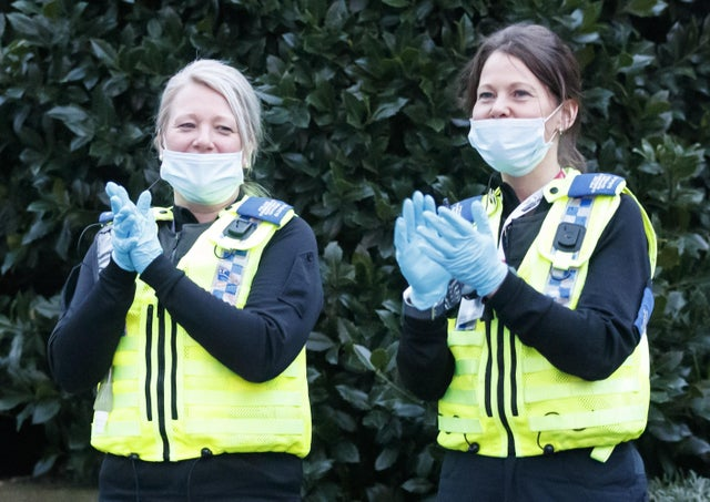 PropertyPlus_UK's tweet photo. Don't forget to clap for all our carers tonight at 8pm. #Clapforourcarers #NHS #SouthYorkshirefireservice #SouthYorkshirepolice #Sheffieldcouncil https://t.co/mGwytIO3jD