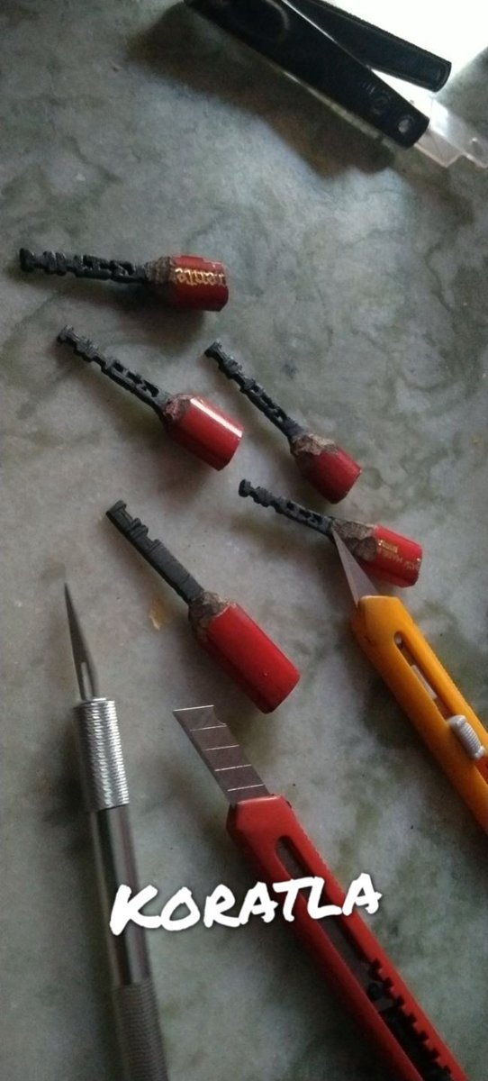 AGnaneshwar4's tweet photo. Micro arts on pencil #iihm 
@IIHMHyderabad @subornobose @JImmanue @Bhaswani_IIHMHY @Vamsi_IIHMHyd  @AGnaneshwar4 @AADirIIHMDELHI #microart #art #creativity #ArtistOnTwitter #StayHome #StaySafeStayHome https://t.co/yTsMfPioS4