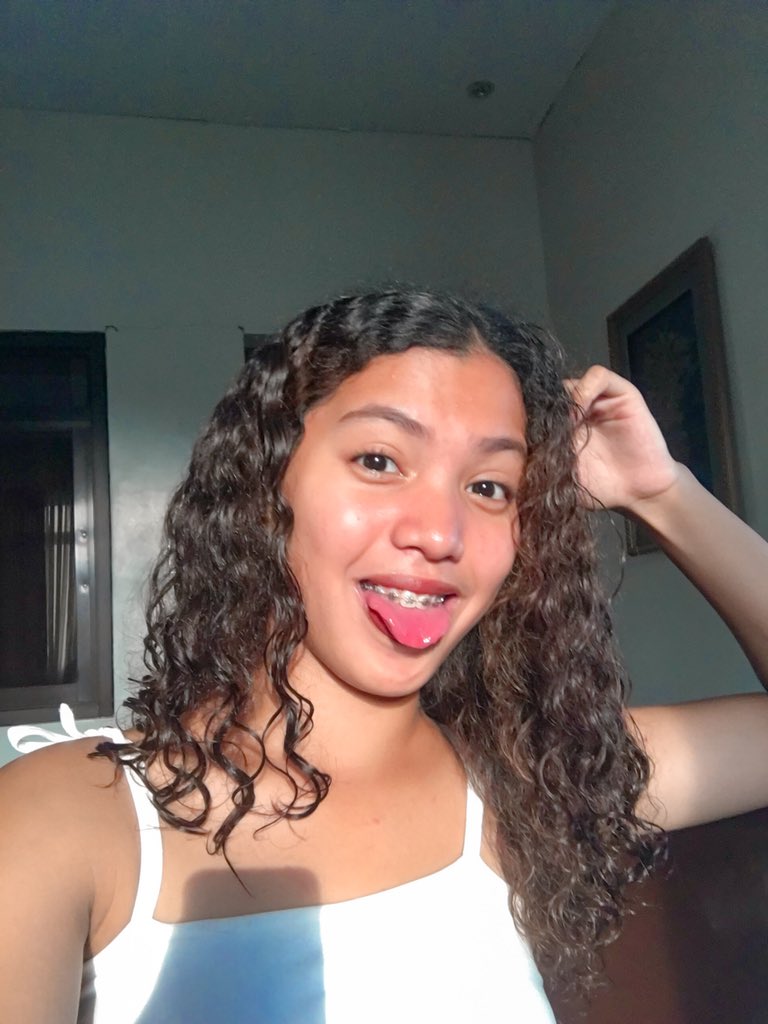 KcHernandezz's tweet photo. Basta kulot, salot daw ih🤭 https://t.co/heSgMbHS2T