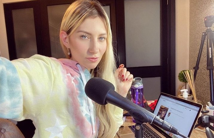 Continua en sintonía de #ShirleyRadio con <a href="/ShirleyVarnagy/">Shirley Varnagy</a> hasta las 9 a.m. en <a href="/Onda973FM/">Onda 97.3 FM</a>