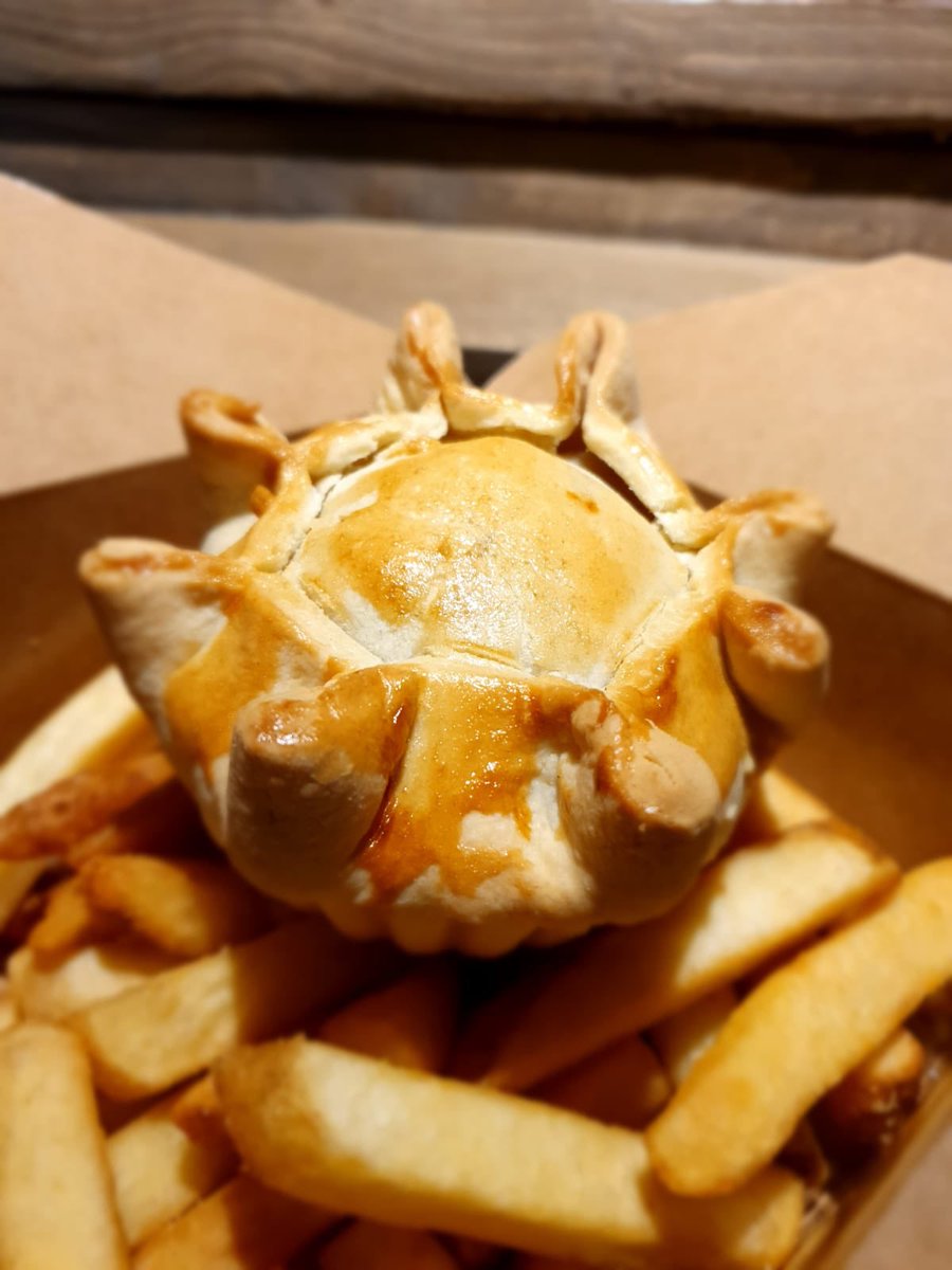 Starting today we've got a new delicious weekly homemade pie takeaway special - this week its Chicken, Leek &amp; Mushroom served with chips for just £12. There is limited availability so don’t miss out!