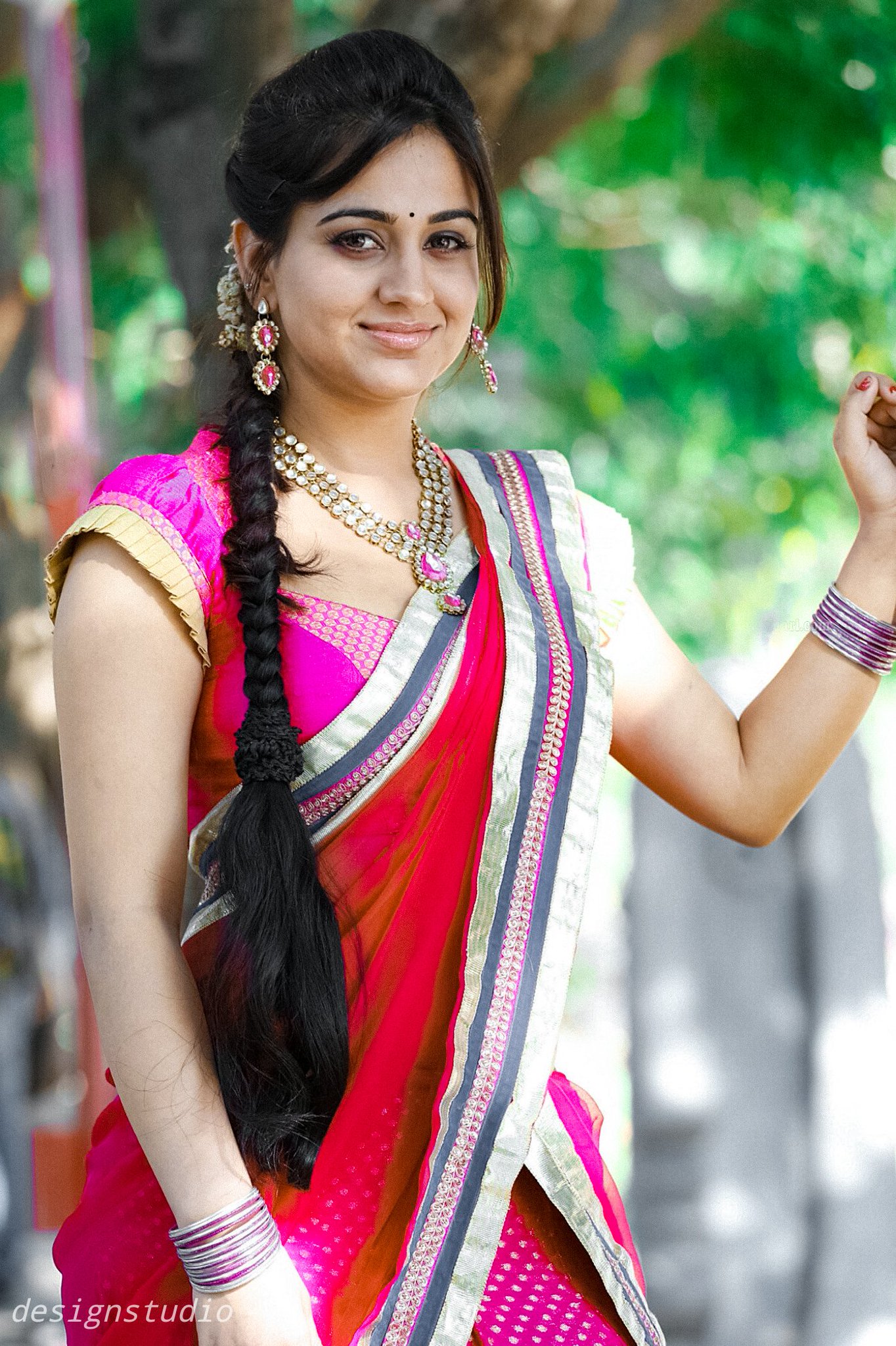 EX-f9XJU0AEHL8Q?format=jpg&name=large