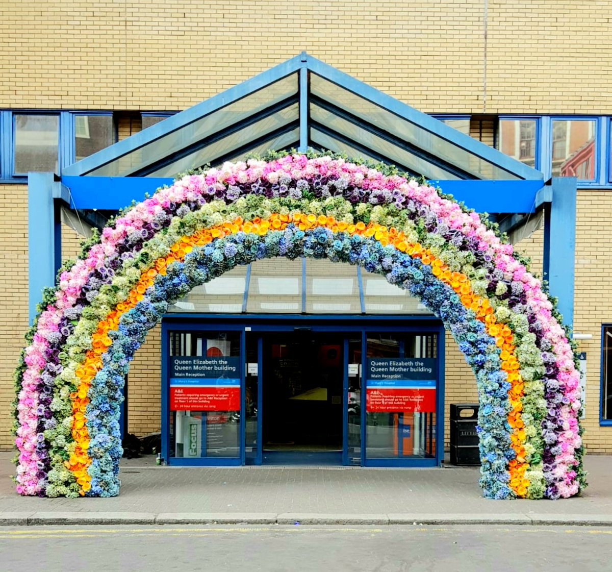 Farima Perry Florals tweet media