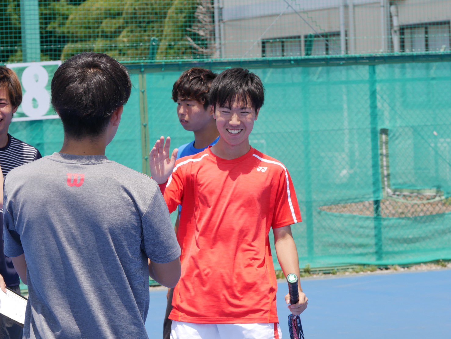 中央大学テニスサークルpaum49期新歓 赤池一樹 あかいけかずき 商学部経営学科 年齢は3年生と一緒のため50期内では落ち着いた性格 しかし実は寂しがり屋さんでゆうさくと付き合ってるのでは と噂されるほど2人でいる時間が長い