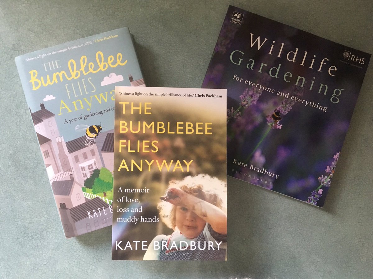Who wants a copy of Bumblebee or Wildlife Gardening for Everyone and Everything, signed by your FAVOURITE wildlife gardener and posted to your door? 

Bumblebee softback: £15 incl postage
WGFEE: £20 incl postage

DM or @ me and I'll get back to you. Thanks!