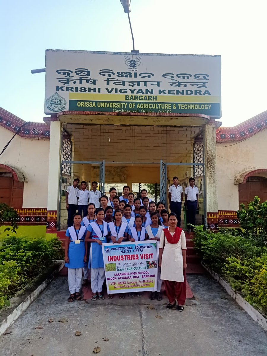 BABLEINDIA's tweet photo. Our belief is to skilling up candidates with knowledge and experience. The team of NSQF, Odisha organized industry visit for the candidates. Thank you all the vocational trainers for your extensive work.
@Naveen_Odisha 
@SMEOOdisha
@NSDCINDIA
@MSDESkillIndia
@DrRPNishank 
@Ved11 https://t.co/W3jUl9FLM4