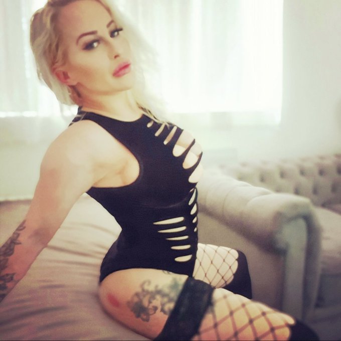 Everything in the world is about sex except sex. Sex is about power😉 #selfie #sex #power #hot https://t<a href="/tag/selfie"class="tags"><span>#selfie</span></a><a href="/tag/hot"class="tags"><span>#hot</span></a><a href="/tag/sex"class="tags"><span>#sex</span></a><a href="/tag/power"class="tags"><span>#power</span></a>