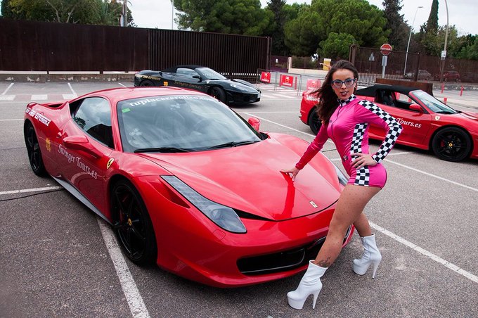 Recuerdo del festival er&oacute;tico https://t.co/aXX8RM97VM<a href="/tag/yomequedoenmicasa"class="tags"><span>#yomequedoenmicasa</span></a>