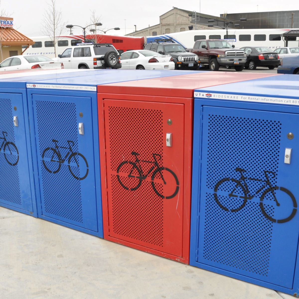 RideUTA's tweet photo. It's #NationalBikeMonth so we're highlighting two organization supporting #activetransit: @ProvoBicycle &amp; @BikeProvo. Get the full story in our latest Community Rides: https://t.co/ykQxgzgnYQ. 🚲🚍🚶‍♀️

#BikesUnite #UVX #UTAYourWay https://t.co/pMMfVRJ46I