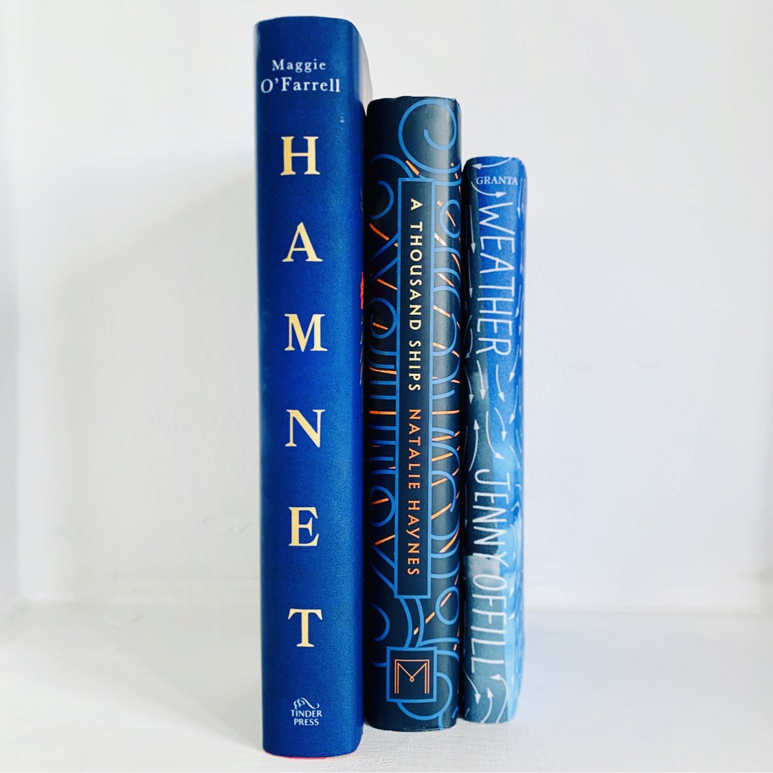 OurWomensWrites's tweet image. ⭐️Celebrating 1000 Followers⭐️

We are giving away:
👏All three of these books
👏A three month members book subscription
👏1 YEAR online membership

All you have to do is:
📚 Like &amp;amp; RT this tweet!
📚 Tag 1 friend, author, book shop, or publisher!

Close 21/5!