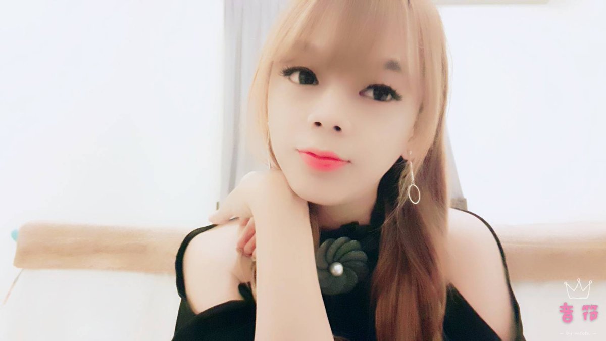 candy17181's tweet photo. 有比較氣質嗎 https://t.co/OMHqiRWz8e