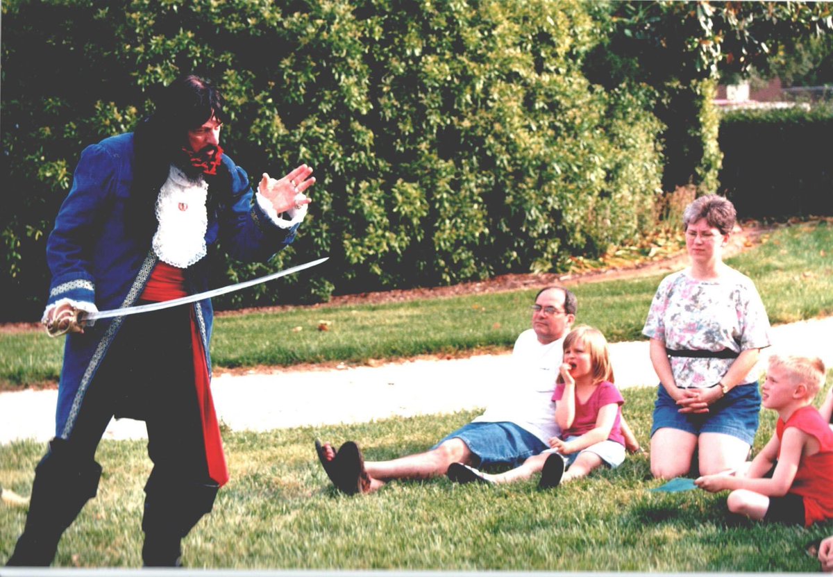 #TBT to when Blackbeard visited the Francis Land House in 1996. Arrrr you a fan of pirate history 🏴‍☠️? #vbhistorymuseums