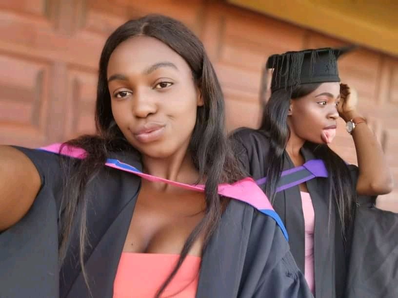 Thembi031's tweet photo. Diploma in Public Management obtained #LockdownGraduationDay https://t.co/cLqLaa7tAs