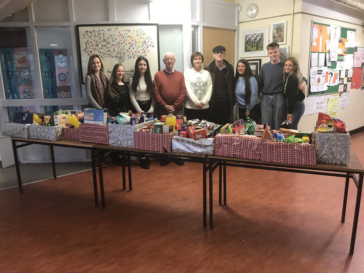 relstpaulswat's tweet photo. Sending a massive THANK YOU to our Young SVP students 19/20 who should be celebrating their TY Graduation this evening! #YoungSVP #TheBigDeiseSleepOut #TheHelpingHand #WLR https://t.co/OVOECmmx59