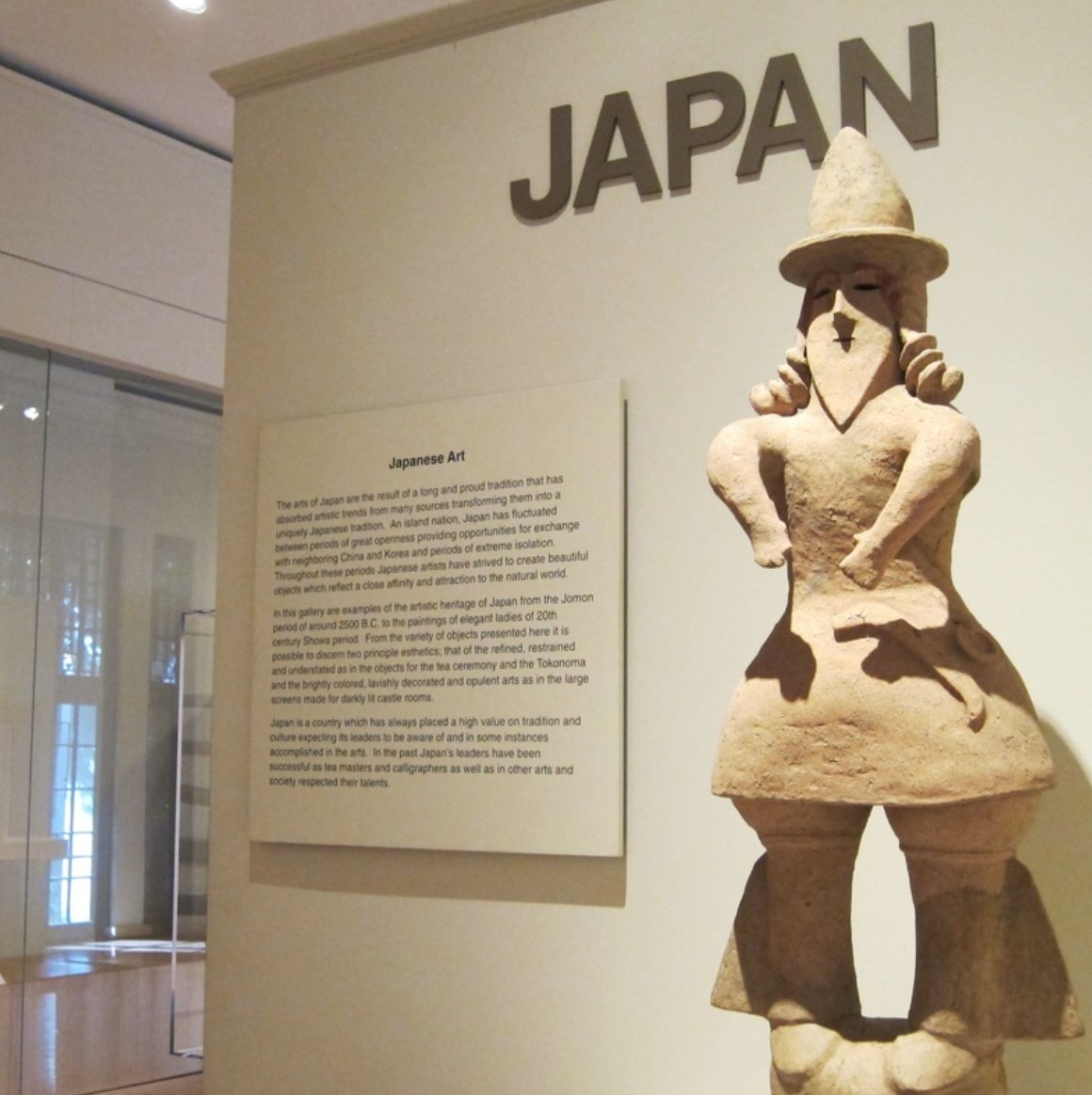 Haniwa Helper // Day 13Overseas HaniwaI’m always keen on spotting haniwa in international collections and I’ve found haniwa at museums in New York, D.C., Florida, London, and Honolulu. It’s interesting to learn more about how these artifacts have become world travelers. /1