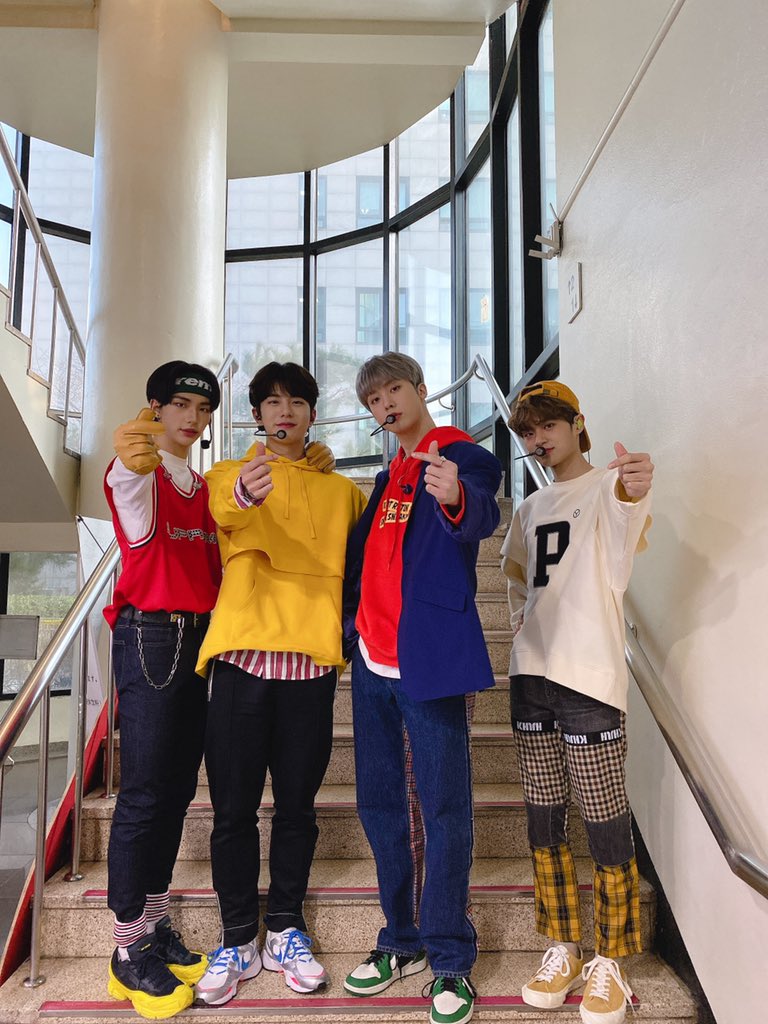 Bomin (Golden Child), Hyunjin (Stray Kids), Sanha (Astro) and Daehwi (Ab6ix)