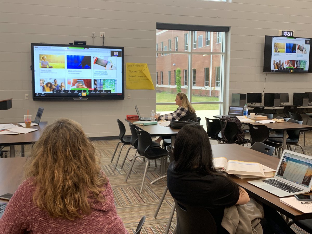 TraciBlackburnB's tweet photo. 6th grade team @lfmsbruins learning how to use “BLASTS” in their new ELA curriculum, @studysync. Exciting times! @BradleySchools #BetterTogetherTN #readitspeakitwriteit https://t.co/TMzsxnjgP0