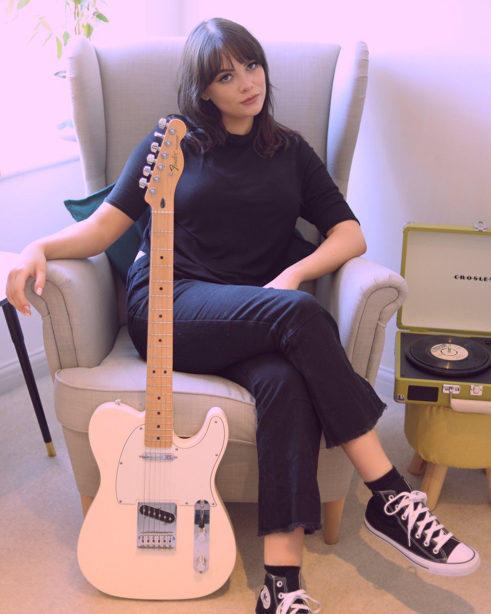 AimeeSteven's tweet photo. Hey, you can still pre-save my new single before it comes out on Friday! Link below:

https://t.co/E9tH81pUnr

👄 https://t.co/AQjDK0bFVR