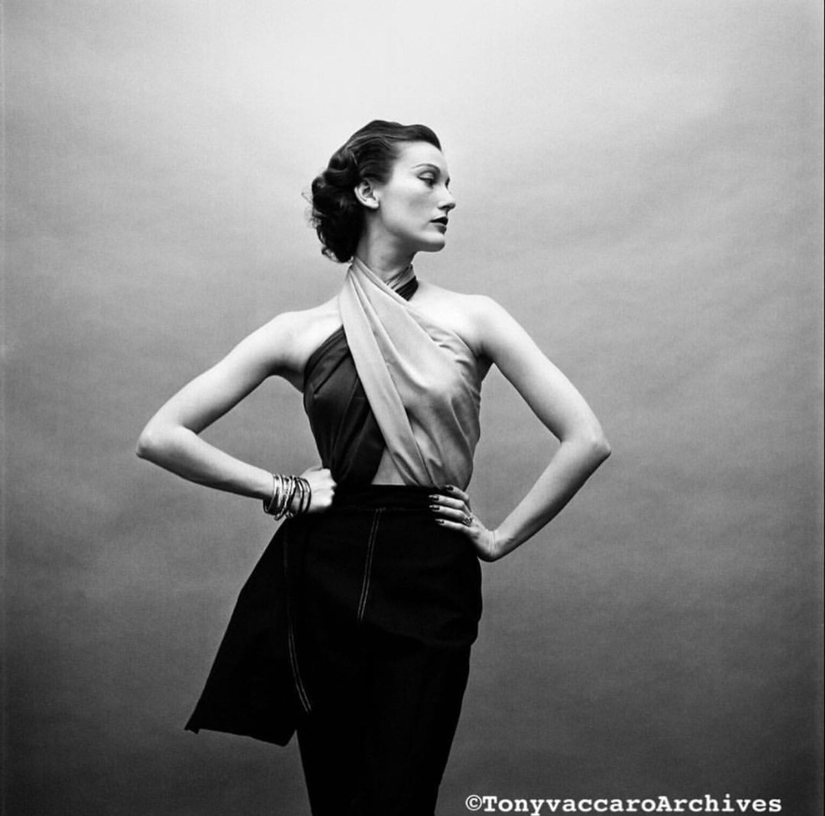 Dressed_Podcast's tweet photo. “When I was asked to do fashion after the War. My second job for FLAIR, I was a total rookie but that did not stop me. I worked with the top models of all time. Here is Mary Jane, she just had it all.”--Tony Vaccaro⁣⠀ https://t.co/DhHjOavI9Z