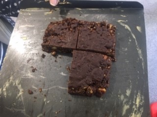 Well done to the children at Luck Lane for making their ‘no bake’ chocolate cake today at school all inspired by the poem by Michael Rosen called “Chocolate Cake!“ 🍫🍰👏