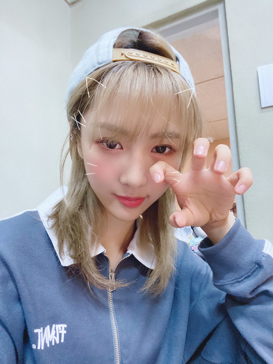 siyeonseyes's tweet photo. snapback gnaw

#InSomniaSelcaDay https://t.co/PIOKljGxpK