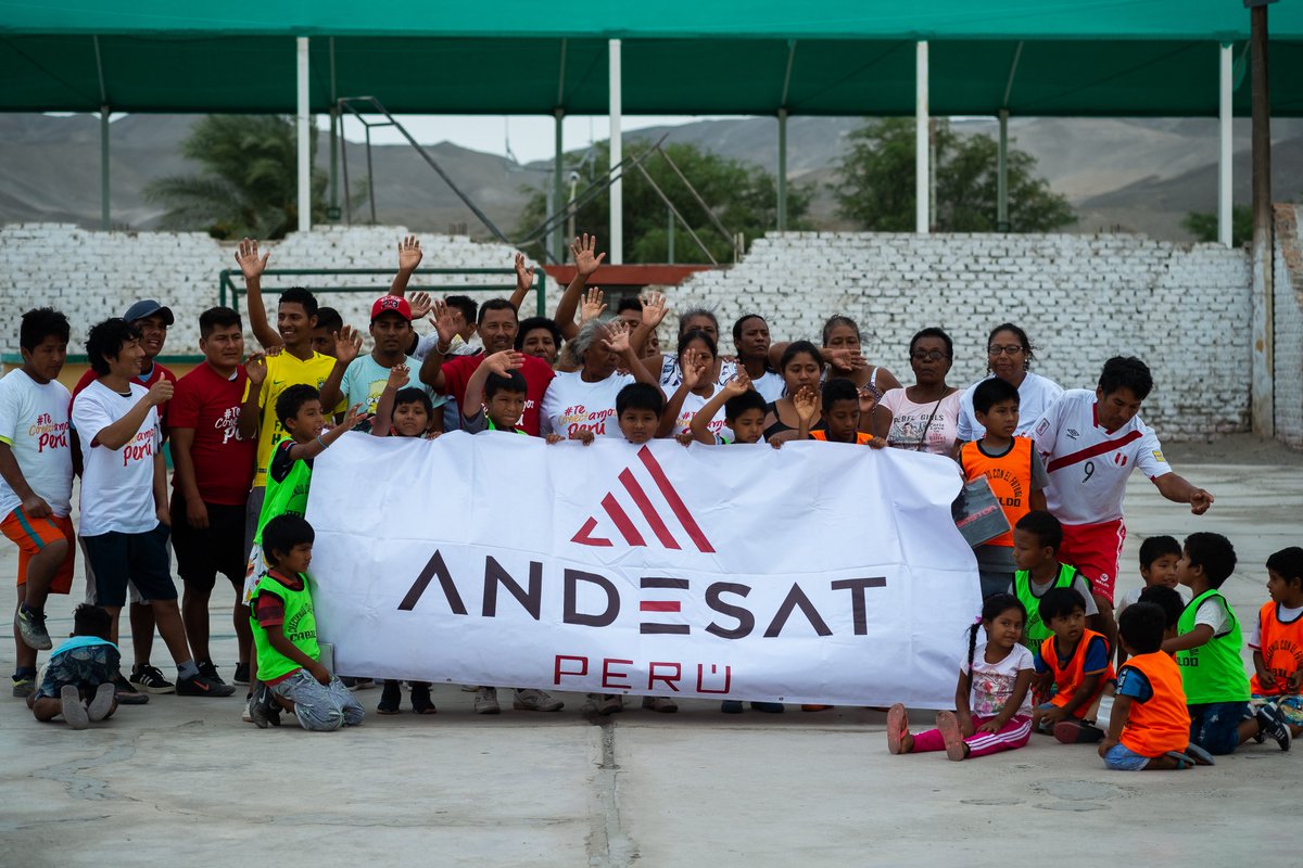 conectamos_te's tweet photo. ¿Cómo sería tu vida sin conectividad? 🤔
A muchos lugares, recién ahora está llegando. 📡 

#TeConectamosPerú está cambiando la vida de muchos #peruanos.

Conoce más en 
https://t.co/enyTlaPxiL 

@IGCorp   @iDirect  @ZTEPress  @chorri_palacios 

#Perú #satelites #OIMR #YoAmoPerú https://t.co/sl8hkhdwhN