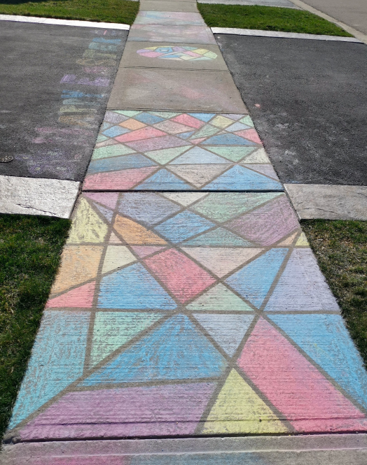 mlle_fsl's tweet photo. To wrap up 2D Geometry I asked students to make their own geometric art. Here's some examples of student submissions. How awesome are these?! 😍 @shcsparis #2DGeometry #FunWithMath #DistanceLearning https://t.co/m7M5ySvJLm