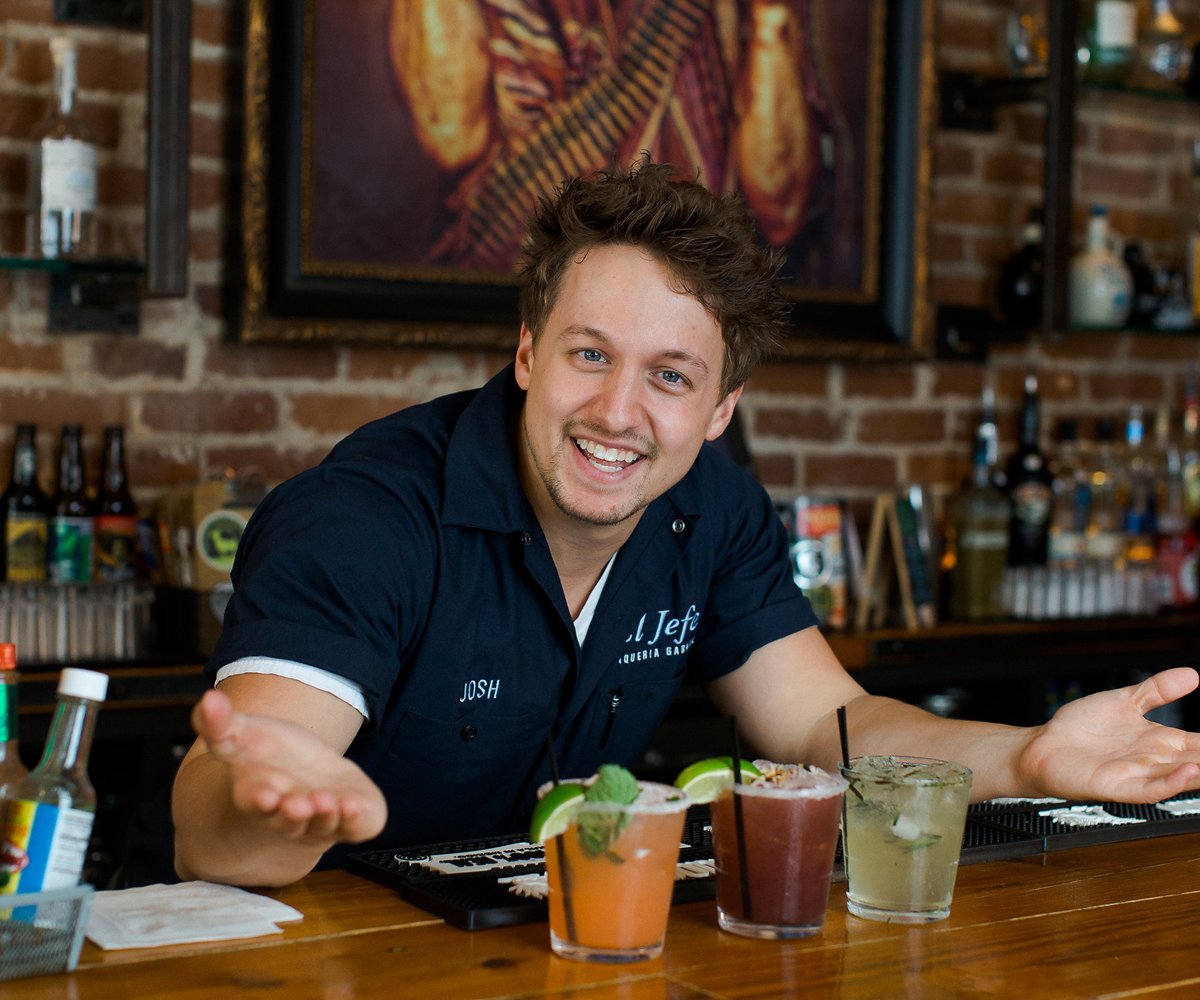 Governor Northam has announced his Blueprint for Easing Public Health Restrictions. We look forward to helping Lynchburg's #resilient businesses get back to doing what they do best, making #LYHVA the best small city in America. Read more: hubs.ly/H0qnClV0 #IAmLYH #Recharge